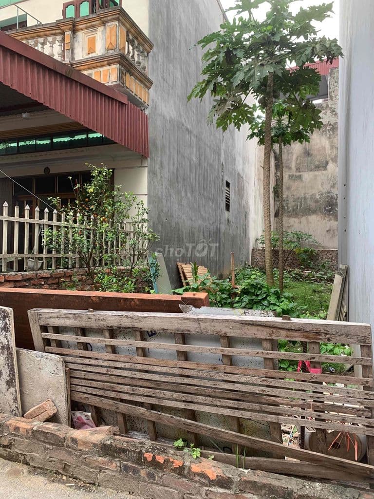 bán 51m khổ nhỏ xinh đường thông ô tô cách cổng làng phúc lộc 100m