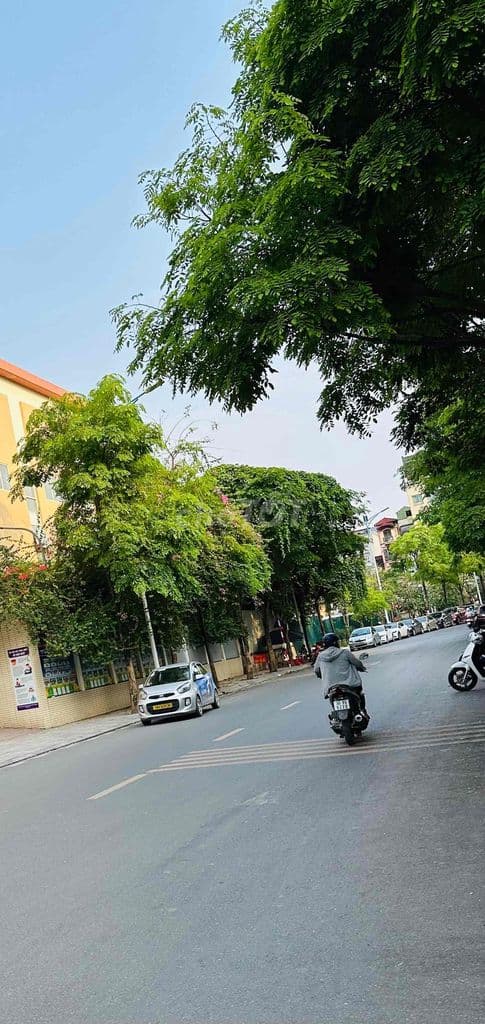 BÁN NHÀ PHỐ HOÀ MÃ-Q.HBT-CẠNH TRƯỜNG LÊ NGỌC HÂN 35m2-5tầng-8.3 tỷ