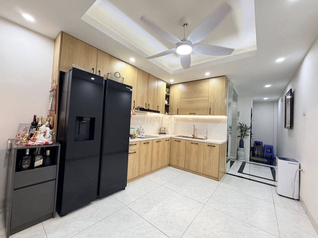 Đẹp Quá ! Bán Nhà Phố Ngọc Khánh 45m² x 5 tầng - Ngõ ô tô -10m Ra Phố - Ảnh 2