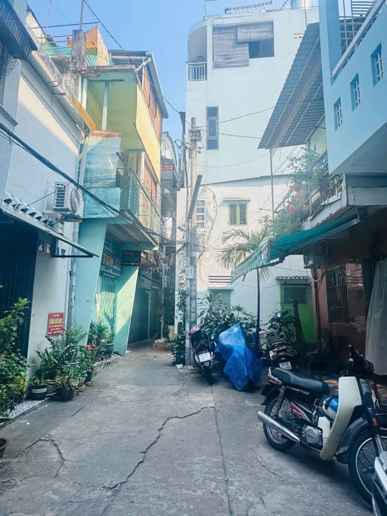 1.98 TỶ - NHÀ NGAY PHAN ĐÌNH PHÙNG - QUẬN PHÚ NHUẬN - 12M2 X 2 TẦNG - Ảnh 2