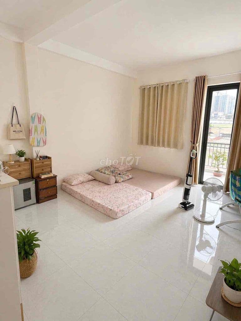 - MT TÙNG THIỆN VƯƠNG P11 Q8 / DT ĐẤT 100M2 / TRỆT 2 LẦU ĐÚC BTCT