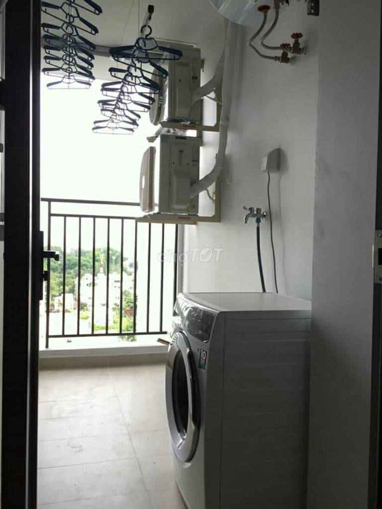 Bán căn hộ chung cư 151 Nguyễn Đình Chính, 71m2, 2pn, 4 tỷ, sổ hồng.