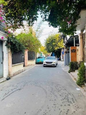 Hẻm Phan Văn Hớn 72m² hẻm ô tô xây tự do sổ sẵn - Ảnh 2