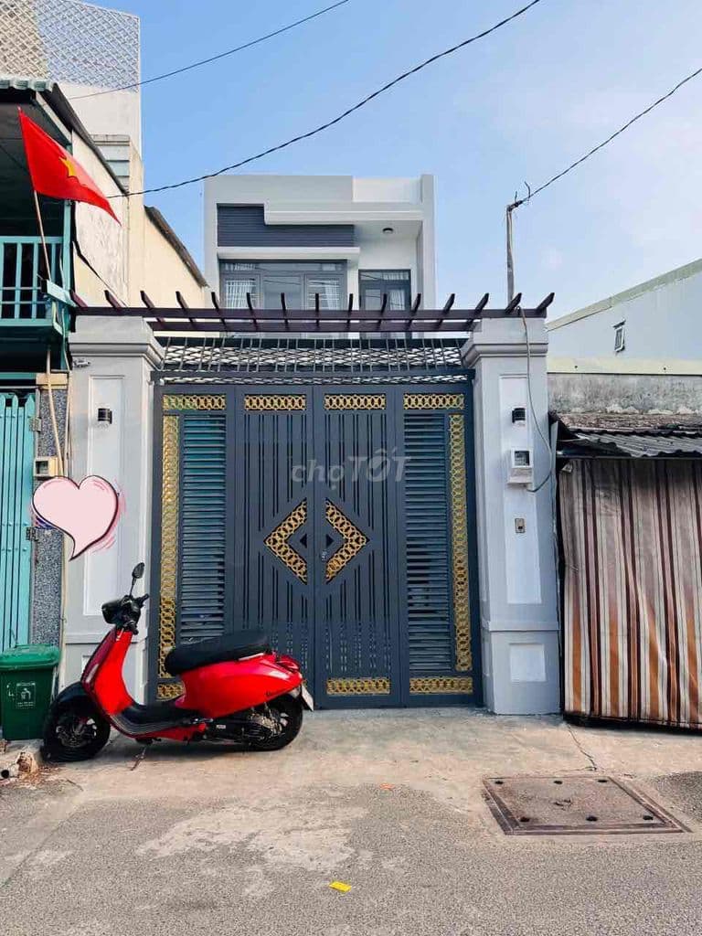 NHÀ BÀ ĐIỂM MẶT TIỀN ĐƯỜNG - HẺM XE TẢI TRÁNH NHAU- GẦN CHỢ ĐẦU MỐI