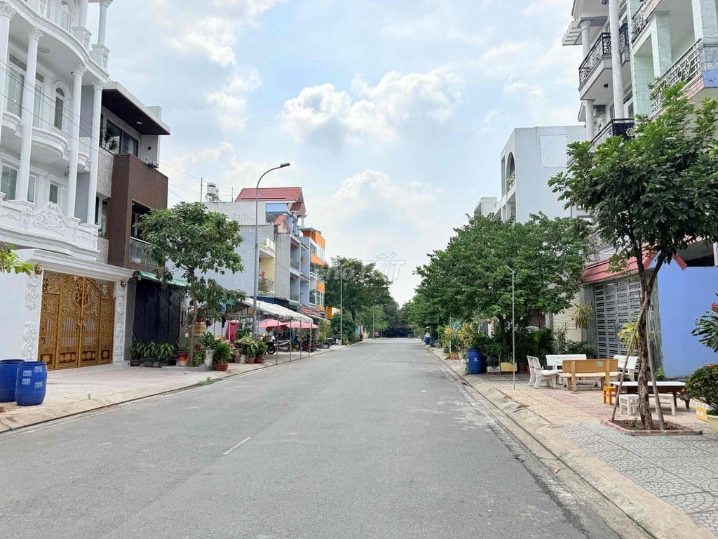 BÁN ĐẤT DT: 5x18 Đường Rộng 16m KDC ÊM ĐỀM PHƯỜNG LINH XUÂN THỦ ĐỨC