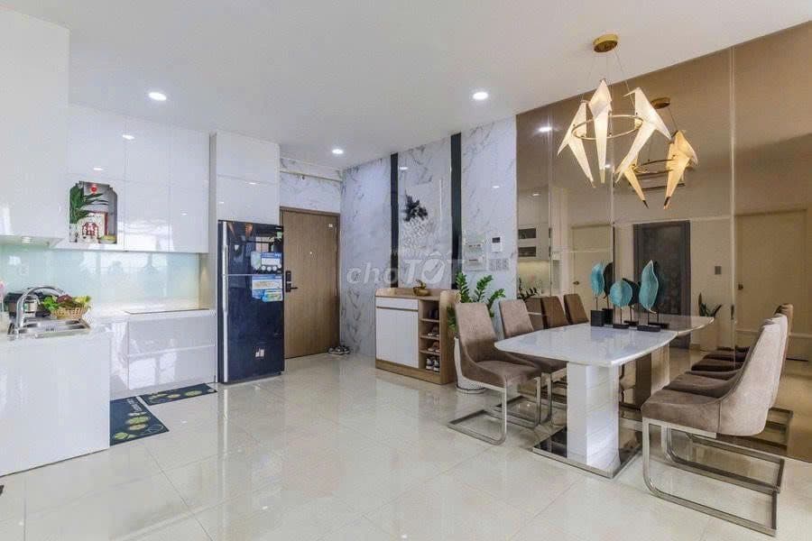 B2 Trường Sa! Chủ nhà bán GẤP giá 2TỶ190, dt 65m2, LH ngay để đi xem