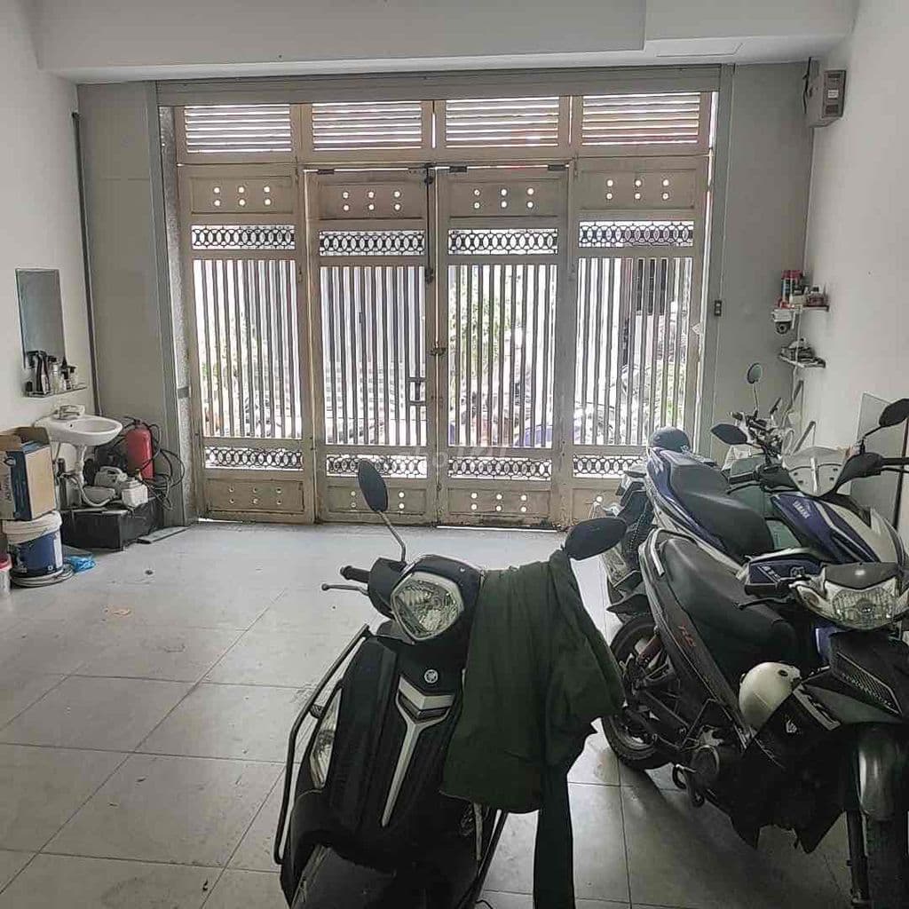 HẺM TẢI 1/ NGUYỄN THỊ KIỂU - NHÀ 5 x 18m 4 TẦNG BTCT NGAY UBND PHƯỜNG - Ảnh 3