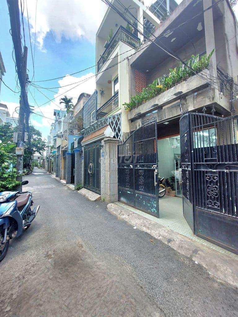 BÁN NHÀ NGANG 5M– NGAY TT GÒ VẤP – HẺM XE HƠI ĐẬU CỬA – CHỈ 7.5 TỶ!