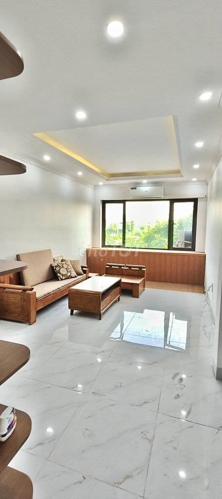 bán nhà Long Biên gần hồ 31H