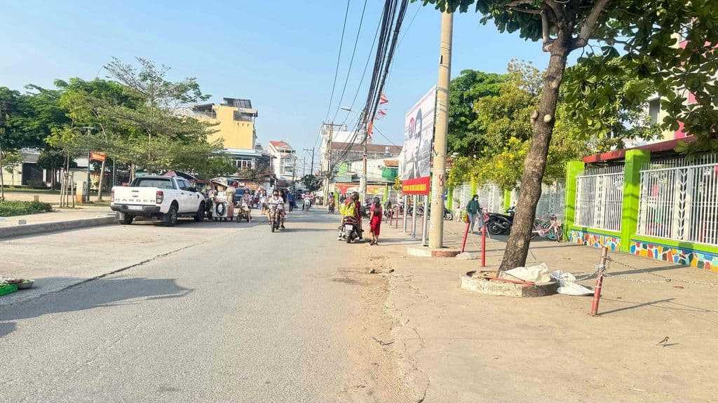 BÁN NHÀ MẶT TIỀN CHỢ PHÚ HỮU QUẬN 9 7,5xtỷ/120m2 - Ảnh 2