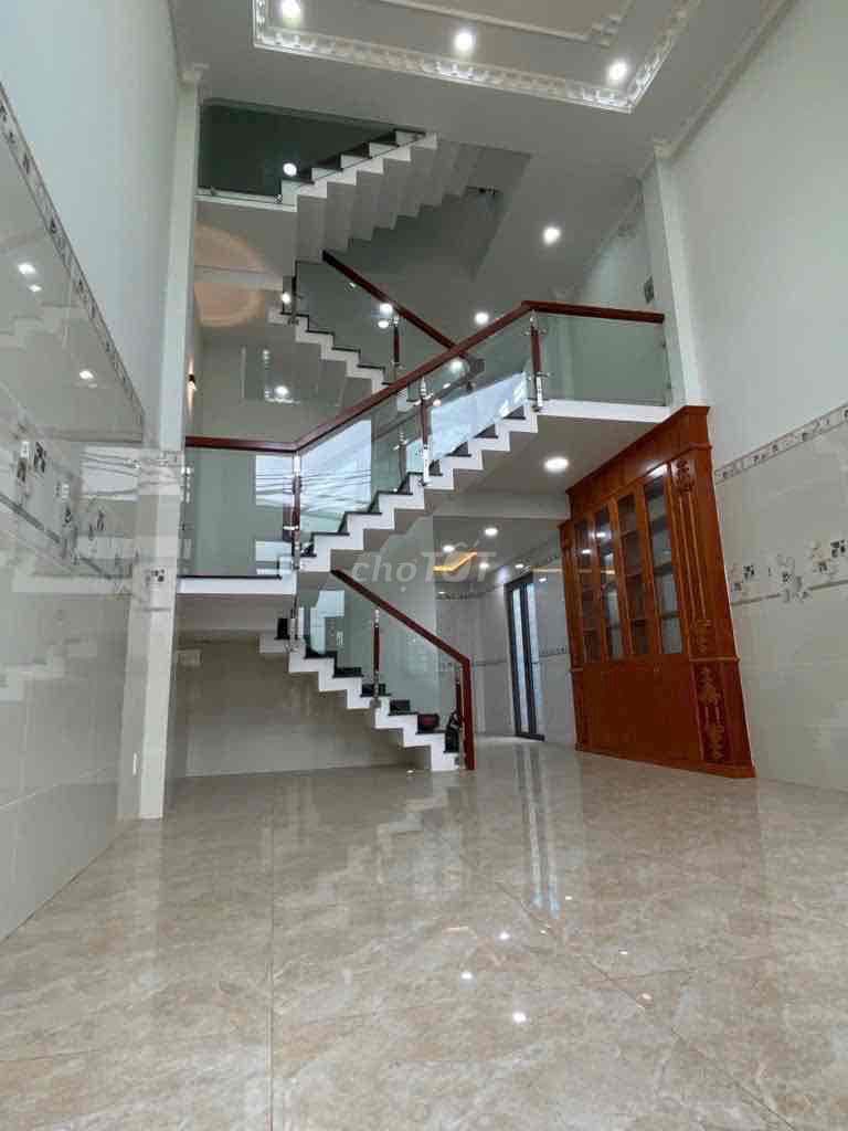 Nhà 4.5 tấm 4,2x15 hẻm 1 sẹc 8m HƯƠNG LỘ 2 - Ảnh 2