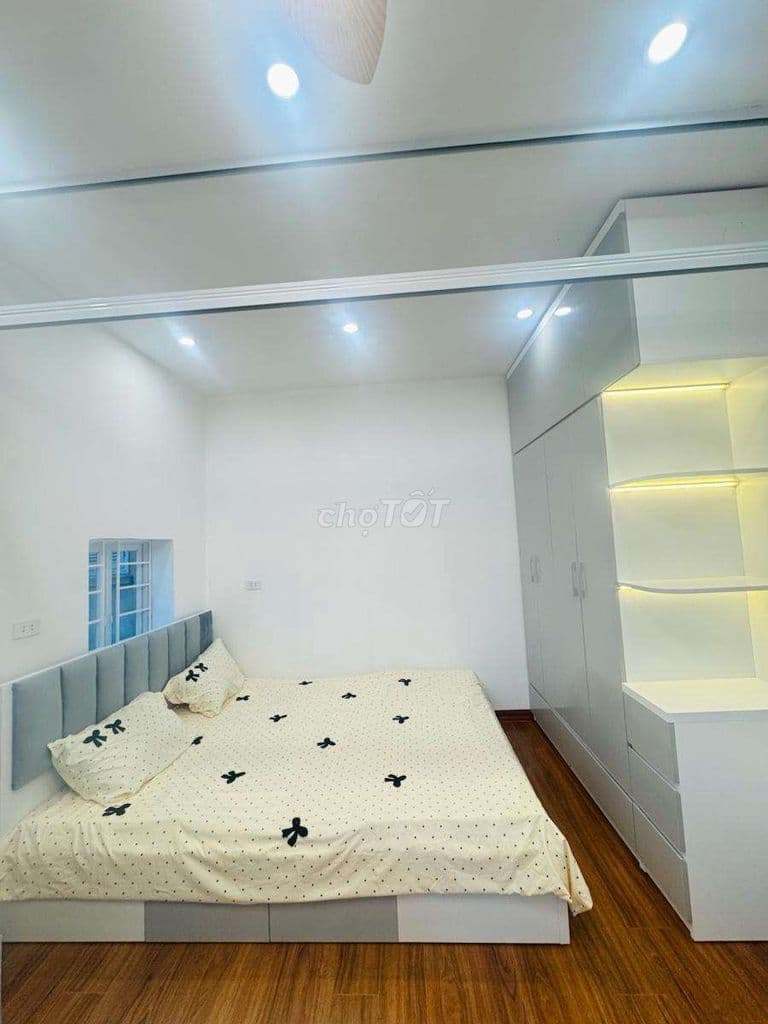 CÓ 102_ Bán căn hộ Hoàng Quốc Việt _ Giá rẻ _ Full NT_60m_2pn_2.x tỷ. - Ảnh 2