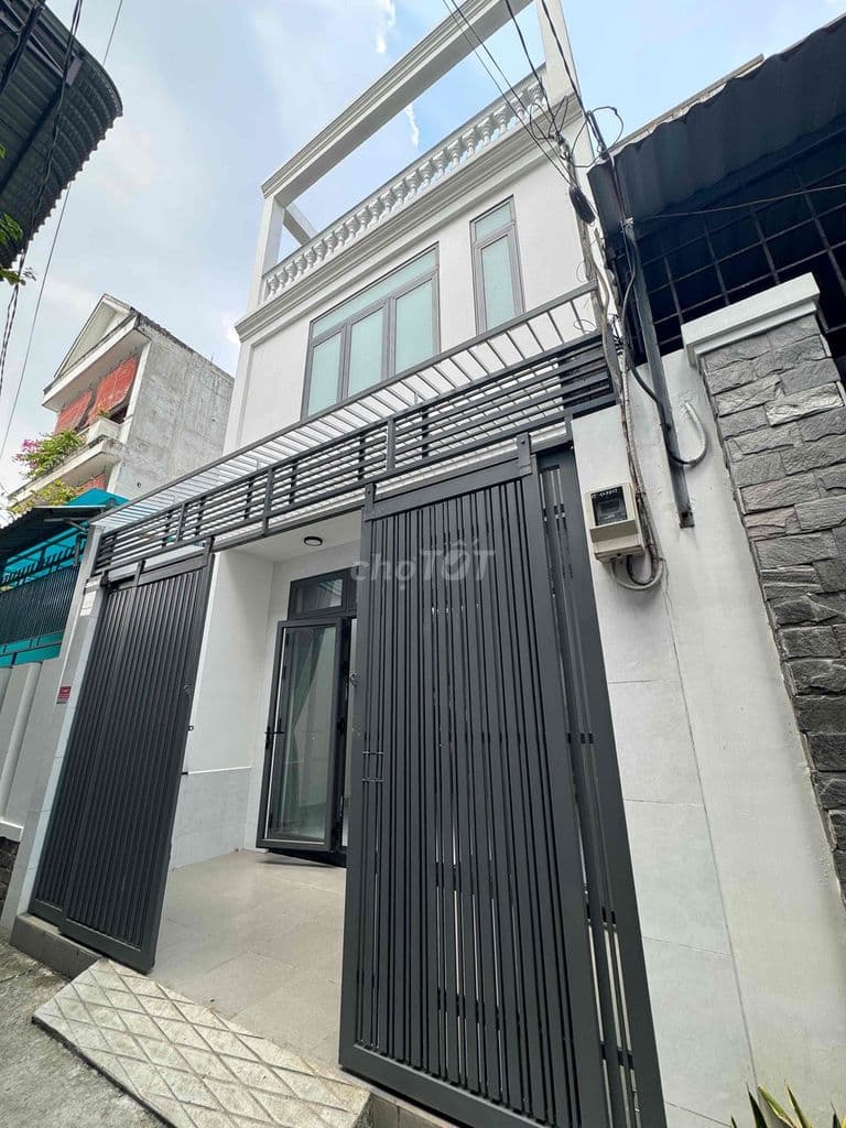nhà đúc 2 lầu phường đông hưng thuận Q12 dt: 55m2