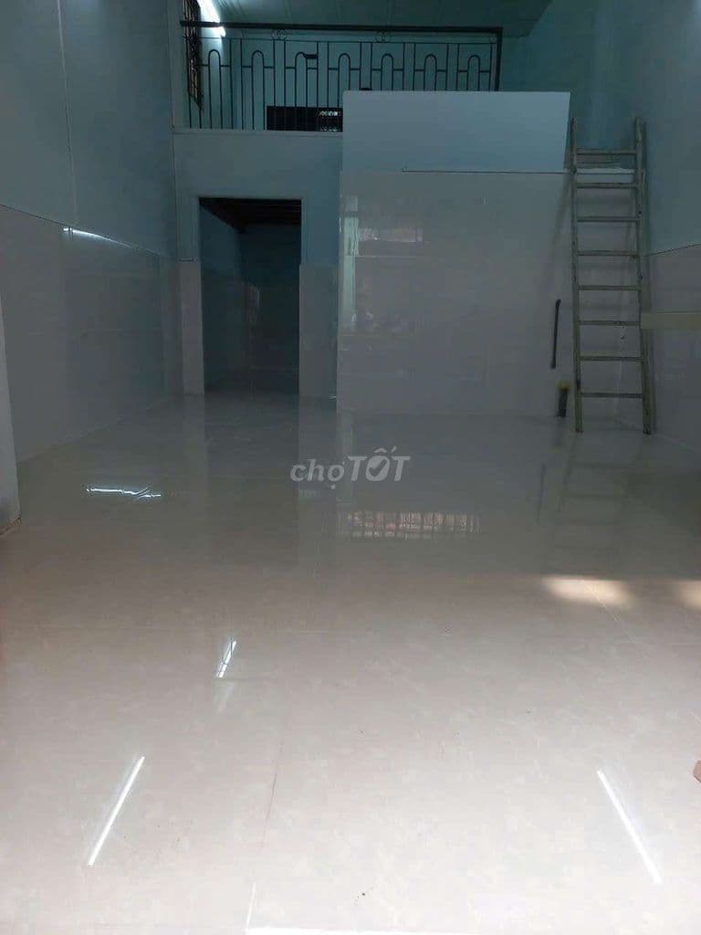 BÁN GẤP NHÀ 2 TẦNG LẠC LONG QUÂN TÂN BÌNH 5,6x21,7m CHỈ 11,8 TỶ TL - Ảnh 2