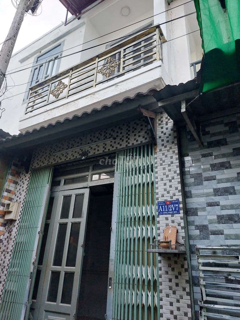 bán nhà gác suốt 4x7 trên dưới điều có vệ sinh đường 1a