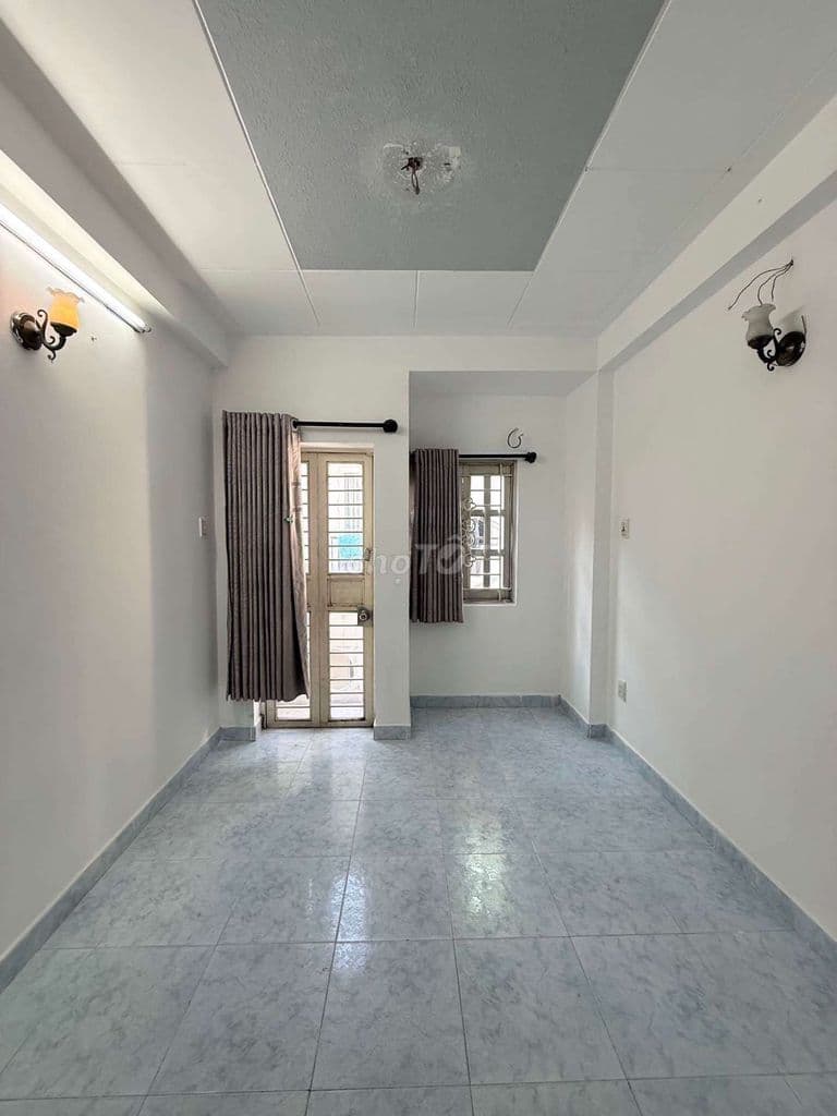 NHÀ HẺM XE HƠI THÔNG - 3 TẦNG -BTCT - 30M² - 3PN - 4.XXX TỶ - Ảnh 2