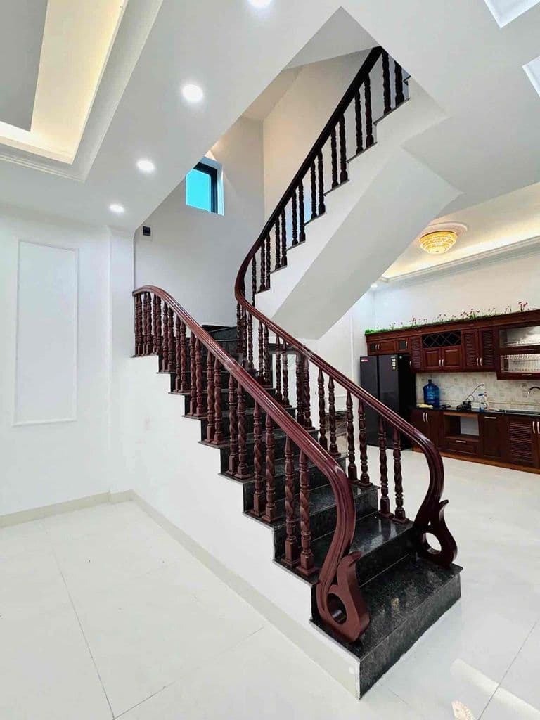 BÁN NHÀ VIỆT HƯNG: 69M2 - MT 5M - ĐƯỜNG 6M - DÒNG TIỀN 300TR/NĂM - GIÁ - Ảnh 3