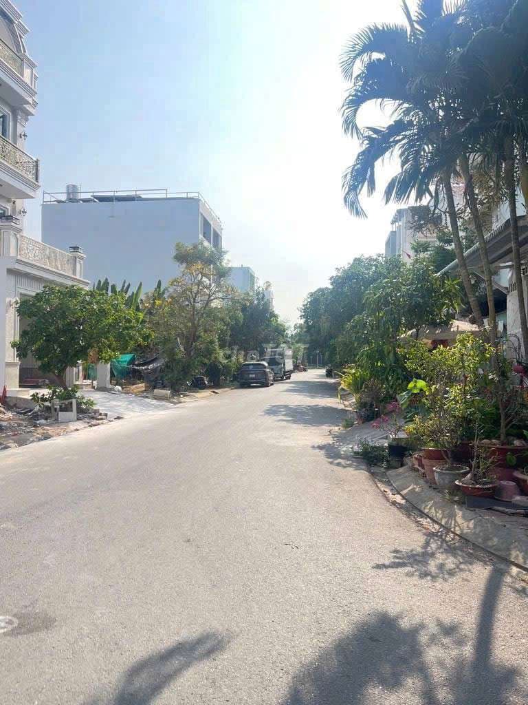 bán đất mặt tiền đường số khu phạm hữu lầu đường xe hơi bè ngang 5 m