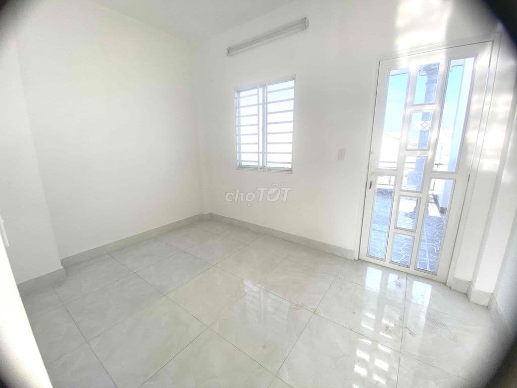 🇻🇳 Nhà Chính chủ Mặt tiền kinh doanh kế Khu Tên Lửa - Ảnh 2