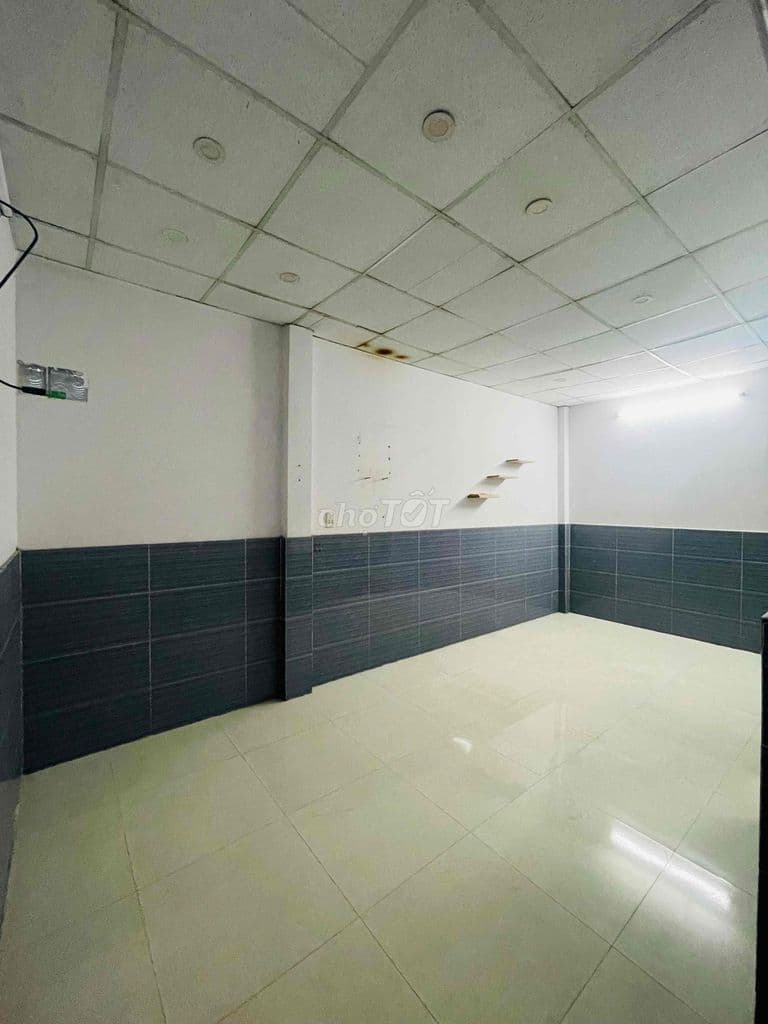 Bán nhà cấp 4 DT 62m2 hẻm xe hơi gần Lê Văn Việt Q.9. Giá 1tỷ8 - Ảnh 2