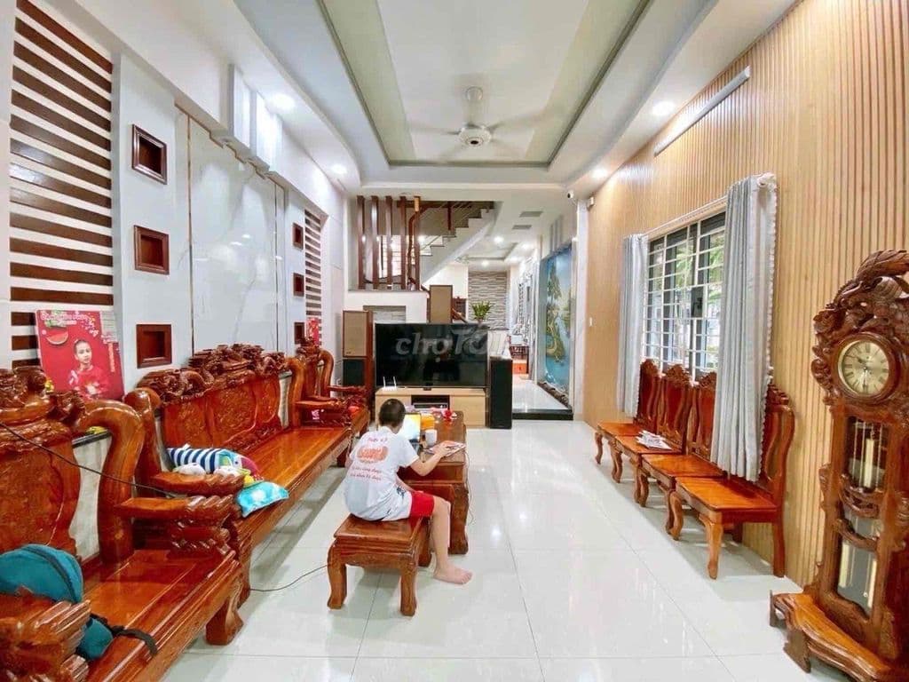 Nhà 4 TẦNG ĐẸP LÔ GÓC KHÔNG LỘ GIỚI CỰC ĐẸP NGAY PHẠM VĂN CHIÊU CHỈ 8X - Ảnh 3