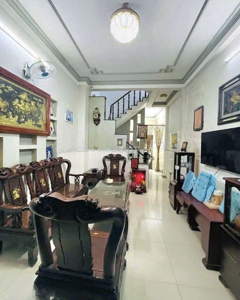 Bán Nhà 60m2 x 3 Tầng 4 phòng ngủ Gần Chợ Phạm Đăng Giảng.