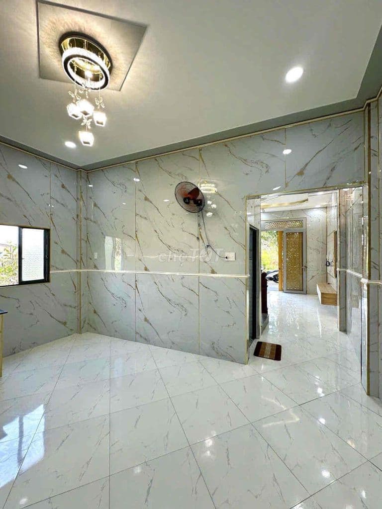 CHÍNH CHỦ BÁN GẤP CĂN NHÀ GIÁP BÌNH CHÁNH 50m2 SỔ HỒNG RIÊNG 1TỶ490 - Ảnh 3