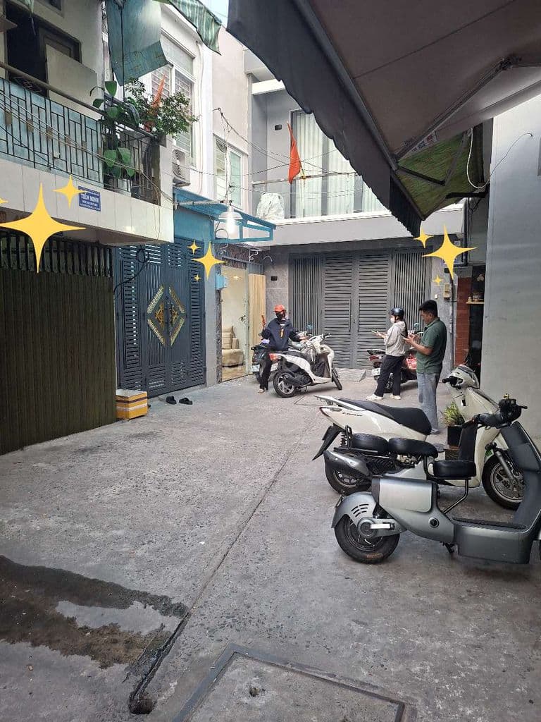 Bán nhà đường Hồng Bàng - Quận 11 - 1 trệt 1 lửng 2 phòng - hơn 2 tỷ - Ảnh 2
