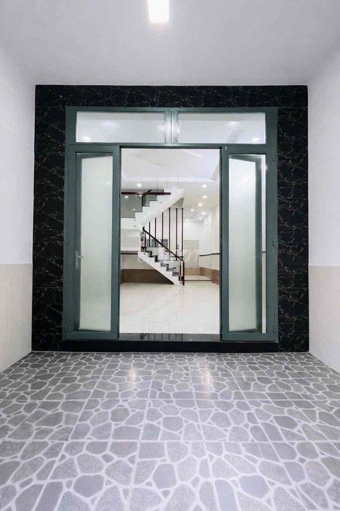 HẺM XE HƠI TRÁNH SONG HÀNH - TRƯỜNG CHINH-2 TẦNG - 4*18M- 4.8TỶ - Ảnh 3