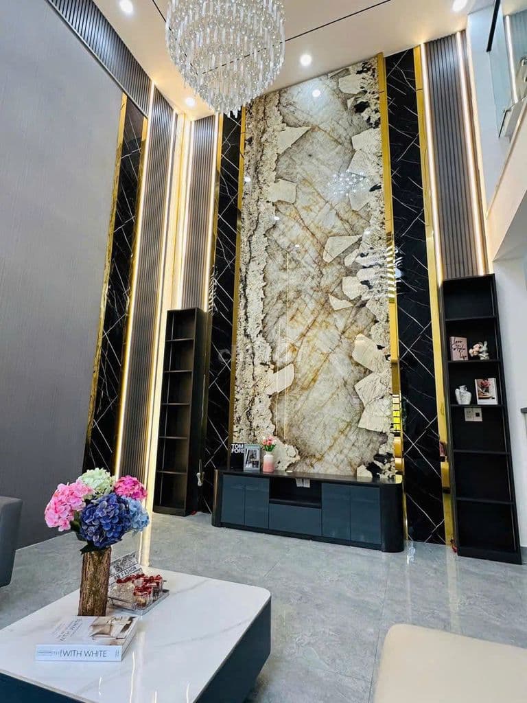 Chốt gấp nhà 1 trệt 4 lầu - Gía cực tốt - Ảnh 2