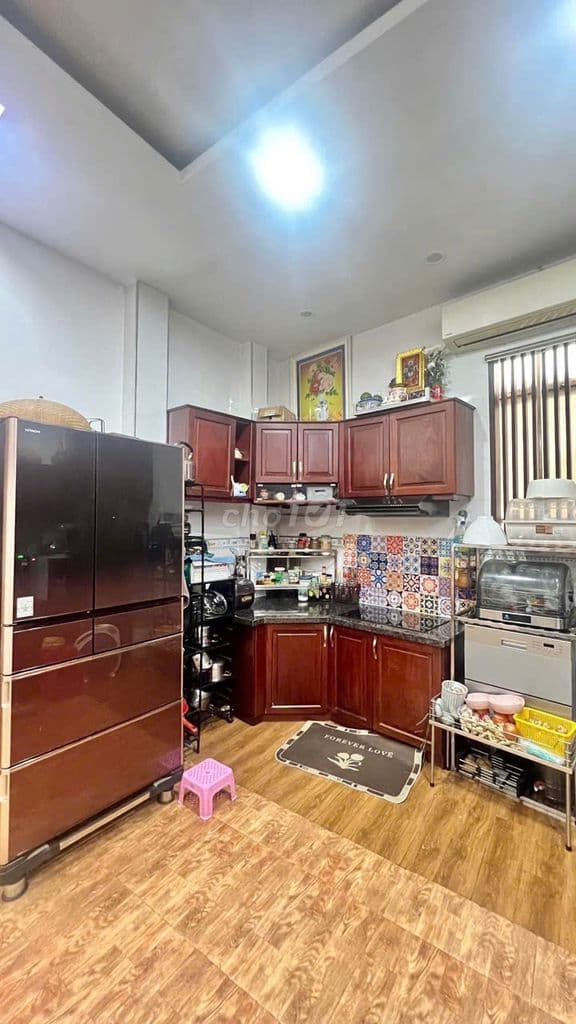 BIỆT THỰ MẶT TIỀN TÂN BÌNH 94m2 4 TẦNG-SÂN BAY TÂN SƠN NHẤT-GIẢM 1,5TỶ