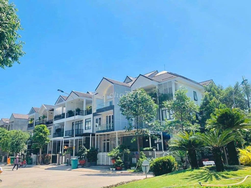 BÁN NHÀ PHỐ 145M2 TRONG KHU COMPOUND, P. HIỆP BÌNH - Ảnh 2