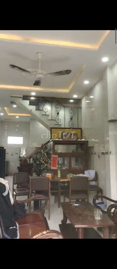 Nhà 3 tầng sàn BTCT gần chợ Vĩnh Lộc A