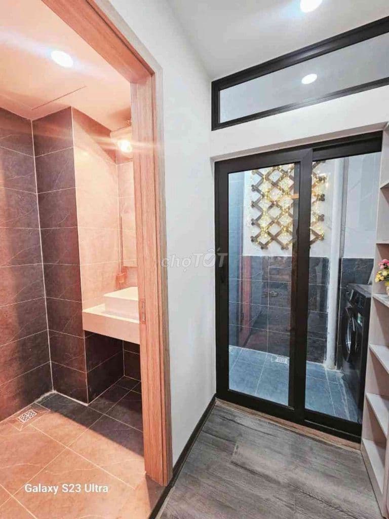 Bán chung cư 4 tỷ hơn - 2 ngủ, 2 wc - 55m² - Ảnh 2
