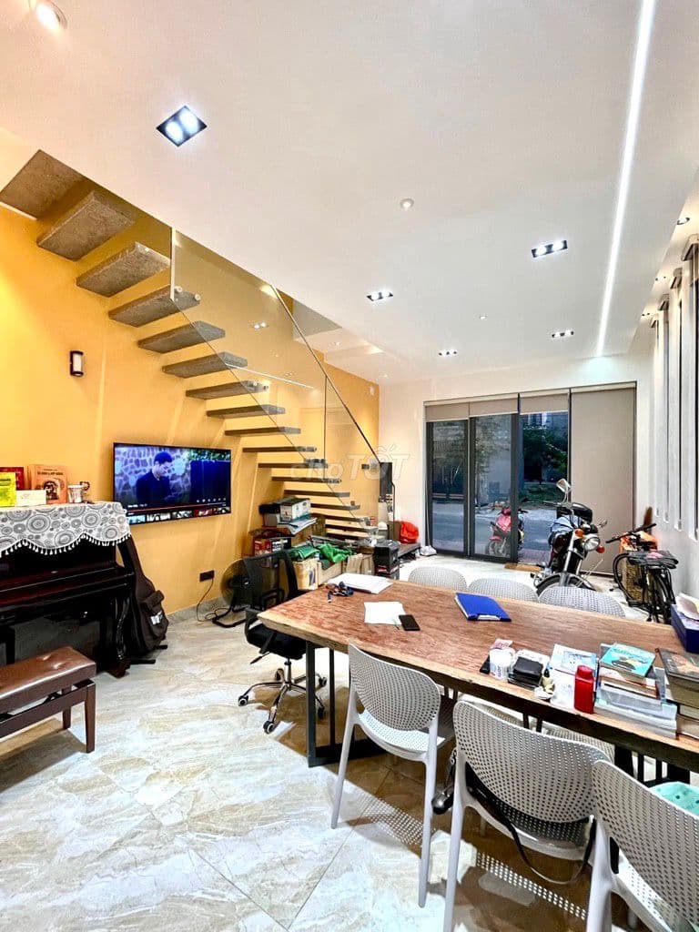 NHÀ MỚI, SIÊU ĐẸP 2 TẦNG, 56M2, 3PN, Ở NGAY CHỈ 4.9 TỶ