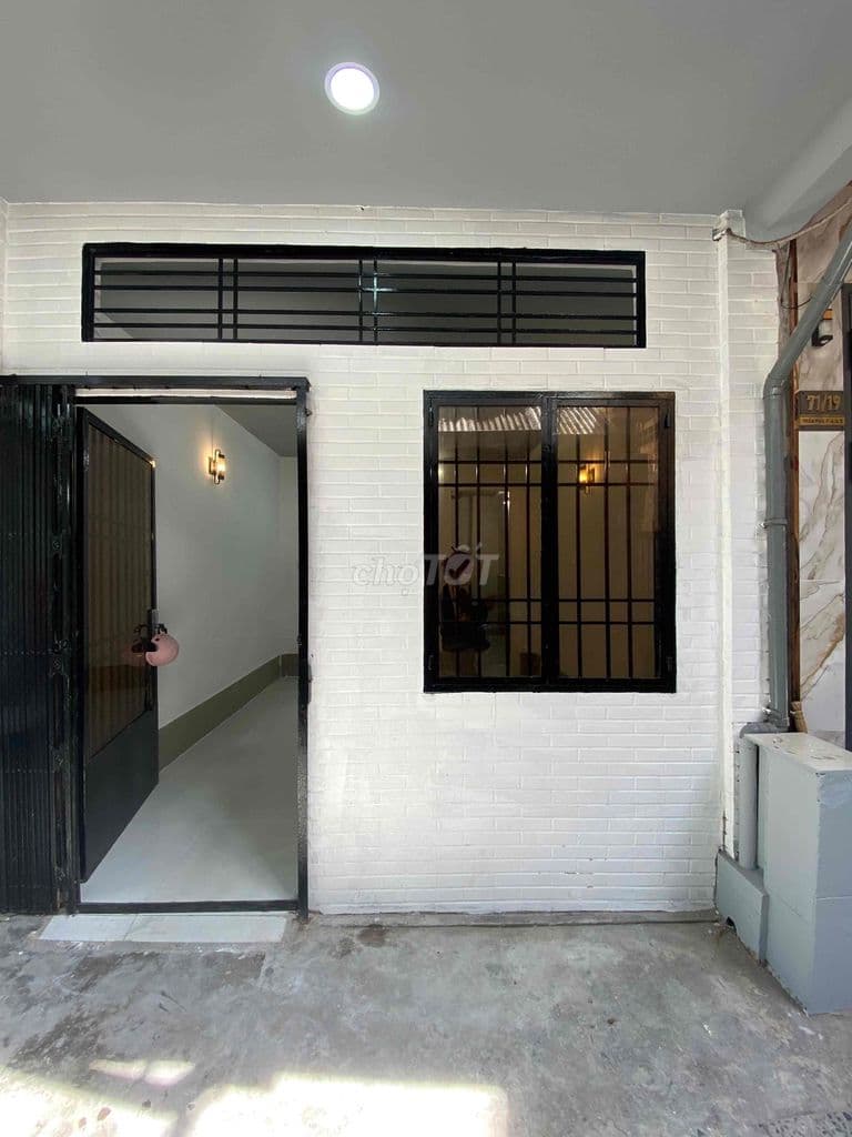 Nhà mới ngay TY q5, 3 tầng, 2PN, DT 3,5 x7m, hẻm 3m, sổ riêng HC đủ