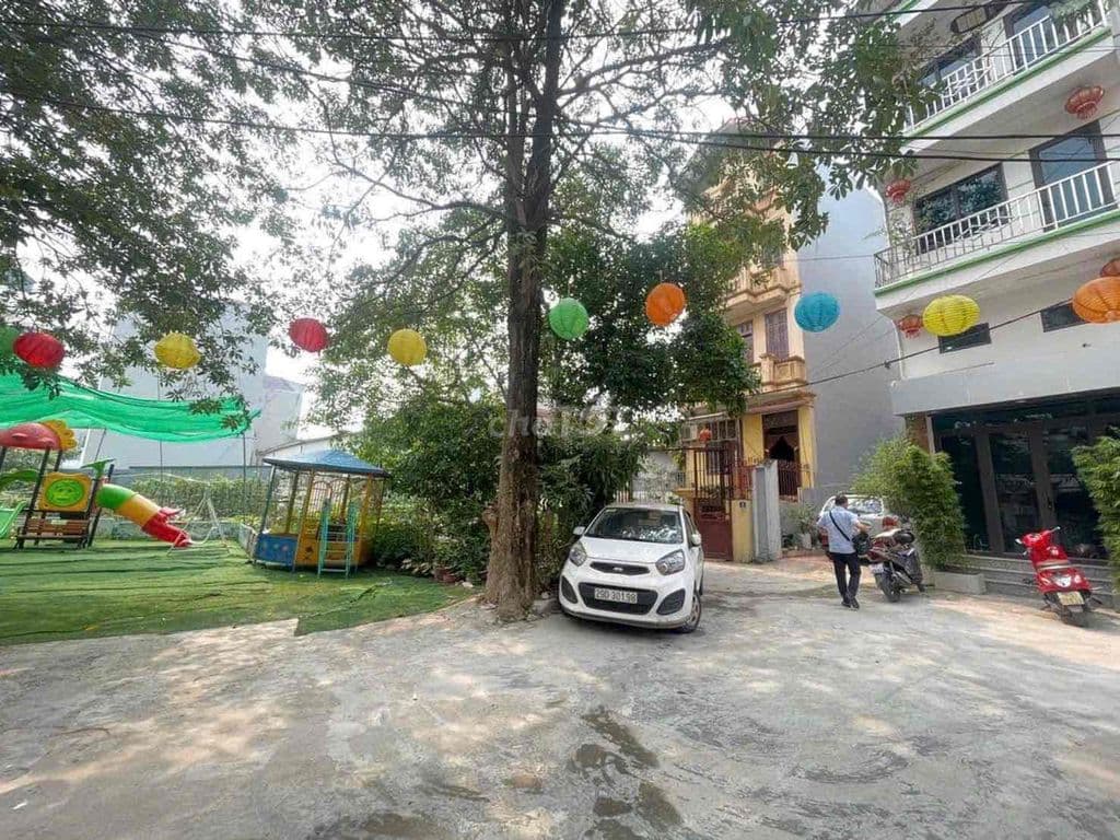 NHÀ DÂN XÂY 4 TẦNG X41m NGÃ TƯ TRẠM TRÔI , OTO ĐỖ CỬA VEW CÔNG VIÊN