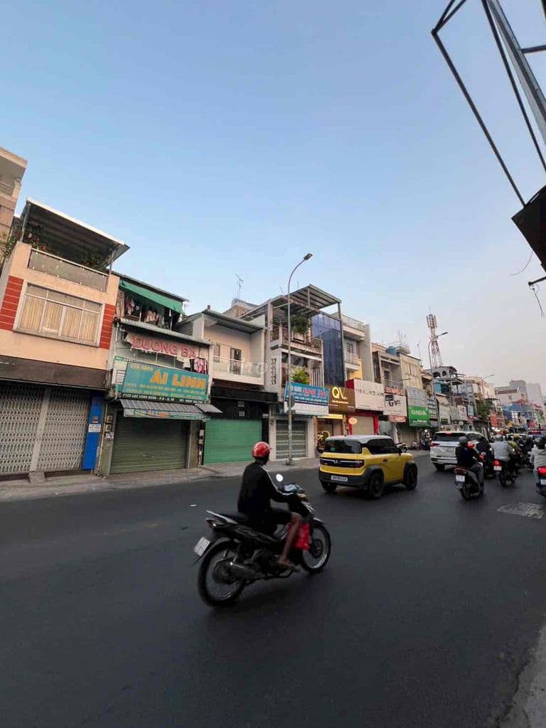 C.CHỦ BÁN GẤP MT LẠC LONG QUÂN 140m2 - MIỄN TRUNG GIAN - Ảnh 2