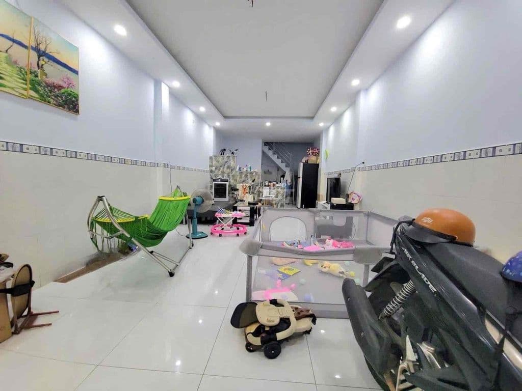 Giá: 4.55 tỷ Hồng lạc 50m2, 2 tầng, DT: 4.1 x 12.5, P10