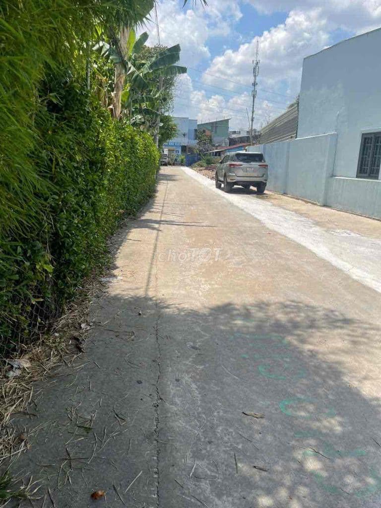 đất đẹp, Gần bến Xe An Sương- 5x17m -HXH - 5km về tới Ga T3