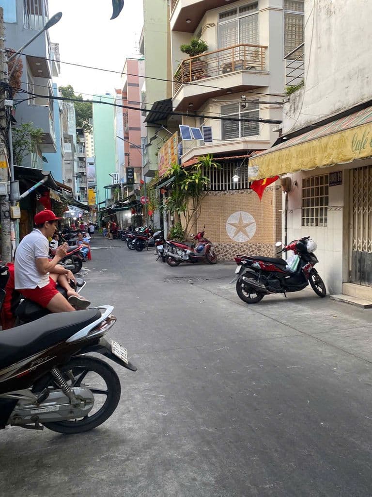Nhà cần bán gấp: Góc 2MT 409 Nguyễn Trãi, Quận 5 - Ảnh 2