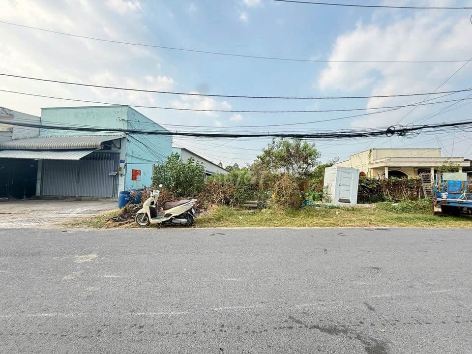 Giá chỉ 8** triệu ,lô đất 104m2 full TC ,X.Tân An Hội,Củ Chi