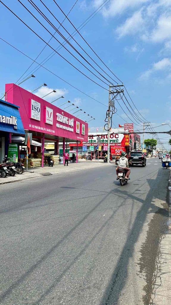 Bán nhà 120m2 SHR sát chợ Đại Hải đường Phan Văn Hớn