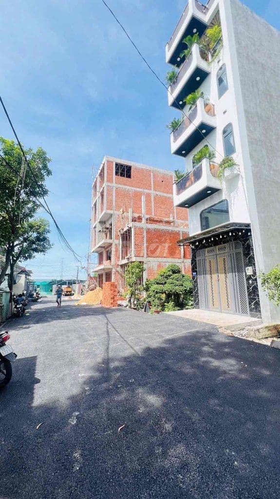 NHÀ MỚI HOÀN THIỆN CÓ THANG MÁY CẦN BÁN - Ảnh 2