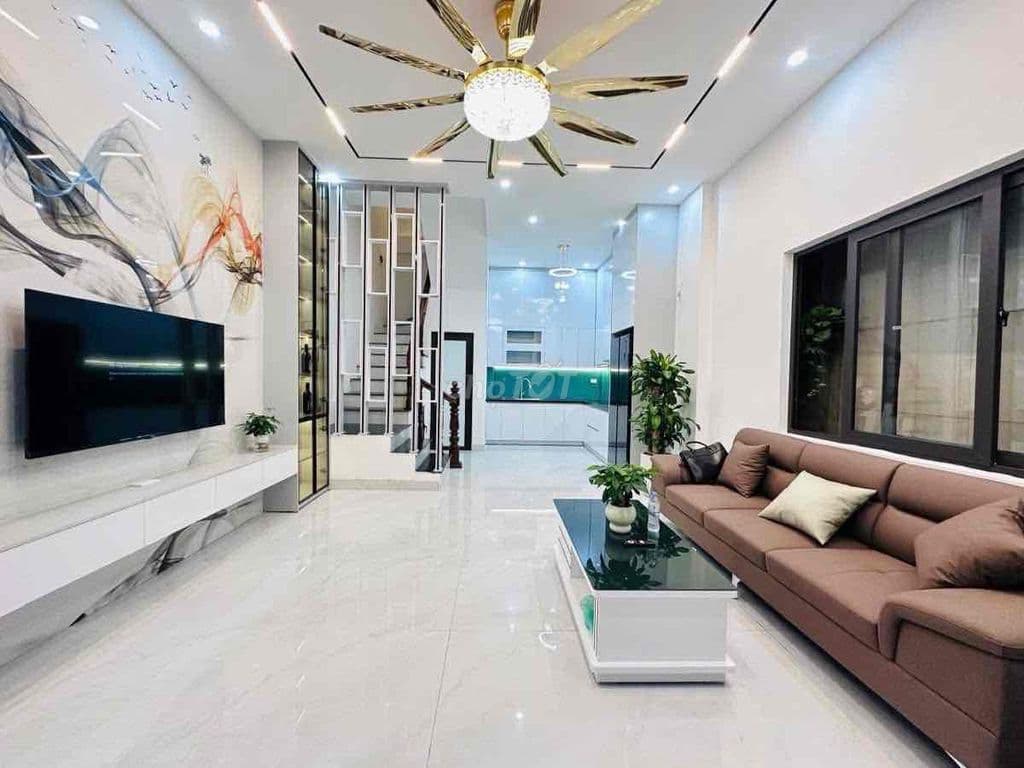 Chính chủ bán nhà phố Minh Khai, ngõ nông kinh doanh 37m*5T, 6,8 tỷ.