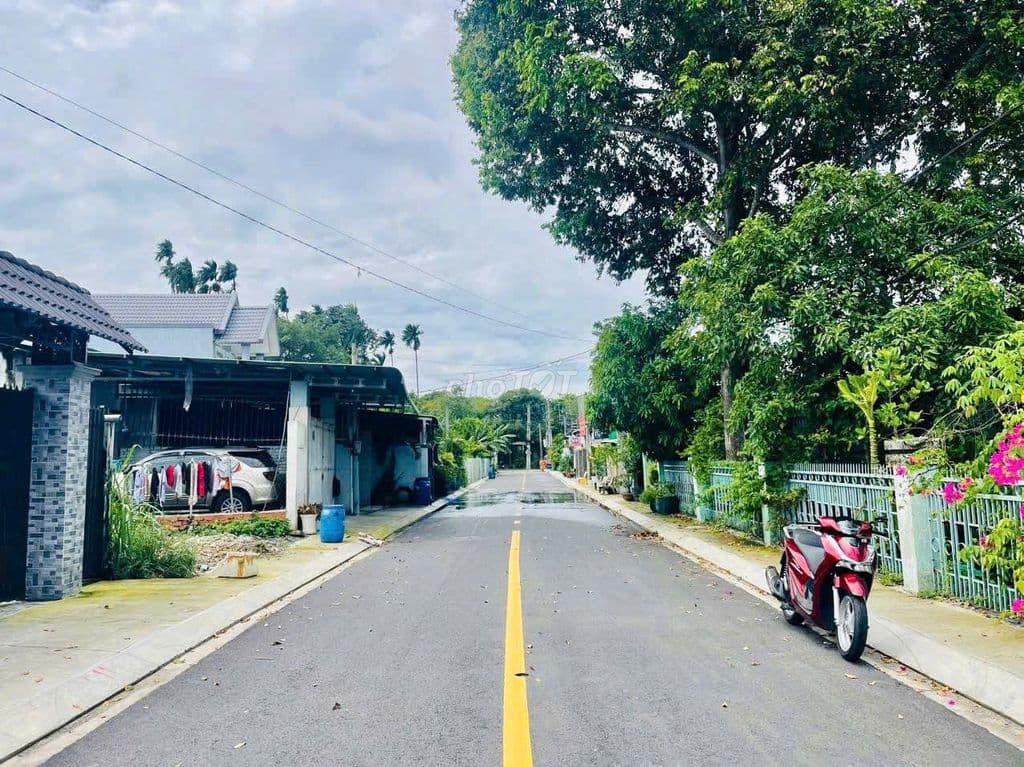 THANH LÝ NGÂN HÀNG NỀN NGỘP THỊ TRẤN CỦ CHI 219M2 880 Triệu NỞ HẬU - Ảnh 2