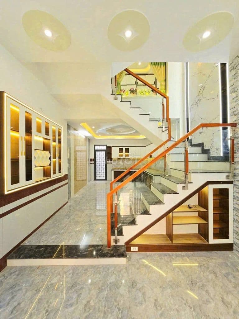 NHÀ 4 TẦNG NGAY ĐH TÀI CHÍNH - 6,65 TỶ/4PN 5WC - Ảnh 2