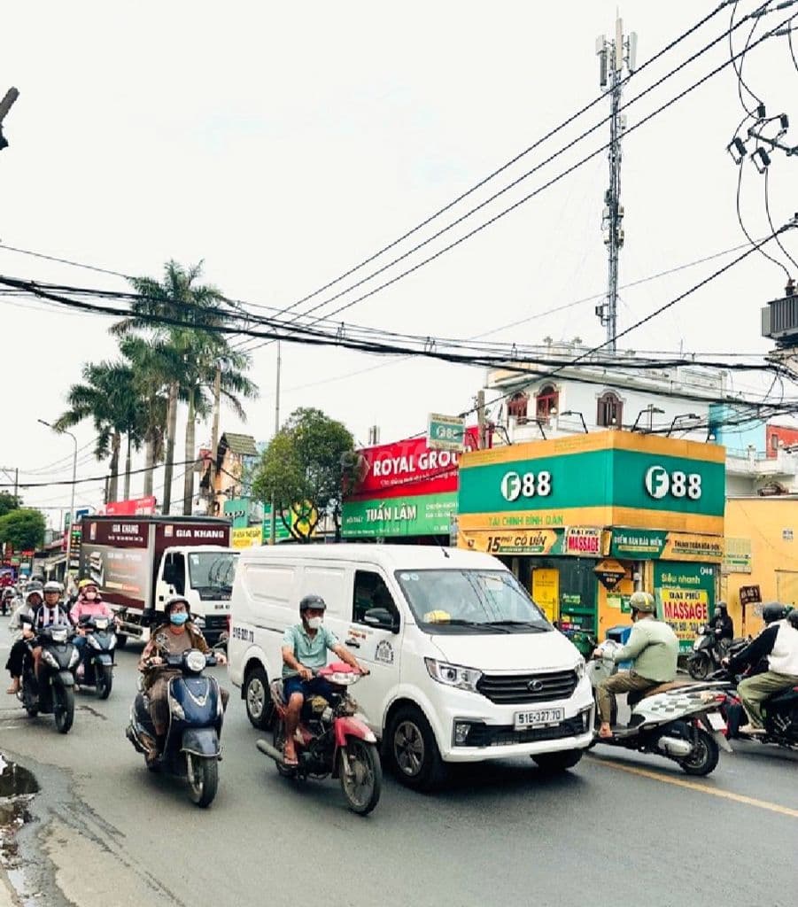 Bán nhà Mặt tiền đường Lê Văn Khương, Q12, DT 4mx26m, giá chỉ 8.7 tỷ