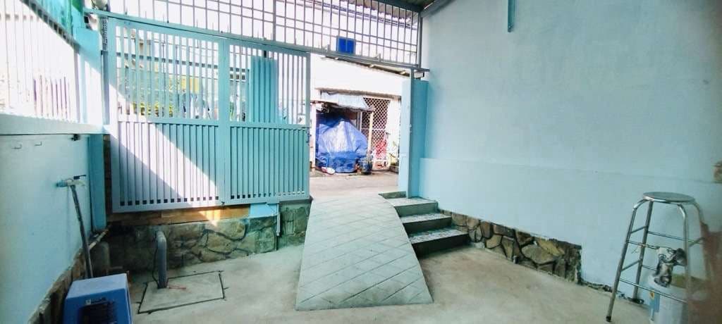 BÁN NHÀ QUẬN 12 HẺM XE HƠI ĐƯỜNG NGUYỄN THỊ KIỂU NHÀ 2 TẦNG DT 68M2 - Ảnh 2