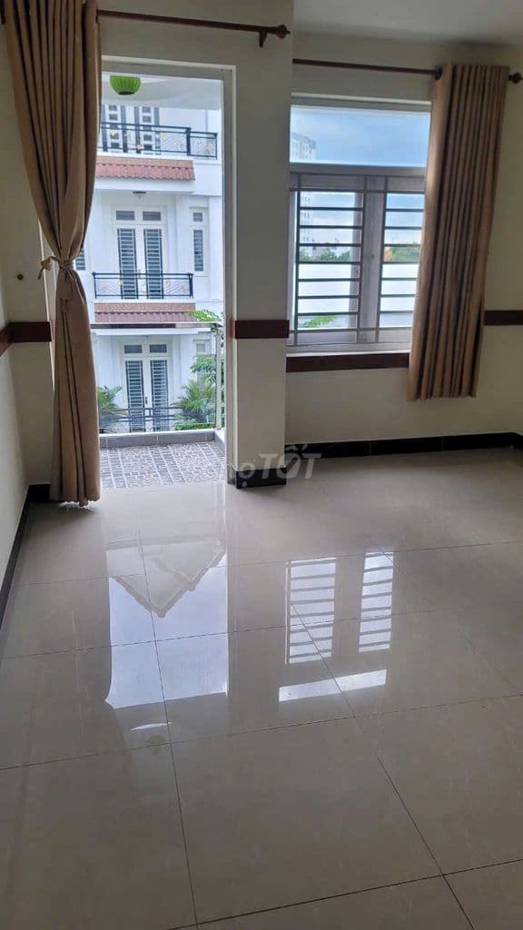 HXH Nguyễn Thái Sơn- Ngay ĐH Công Nghiệp.3PN. - Ảnh 3